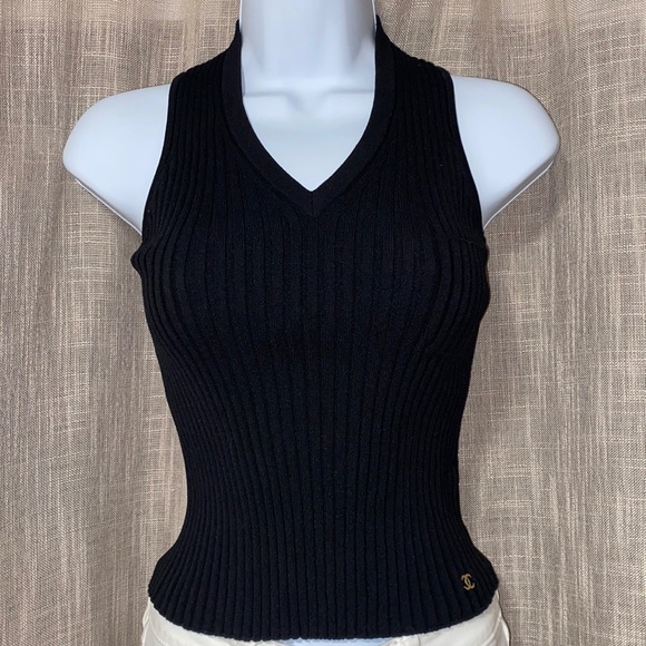 Authentic Chanel Ribbed Knit Sleeveless Top in Black size 40 - Picture 2 of 16
